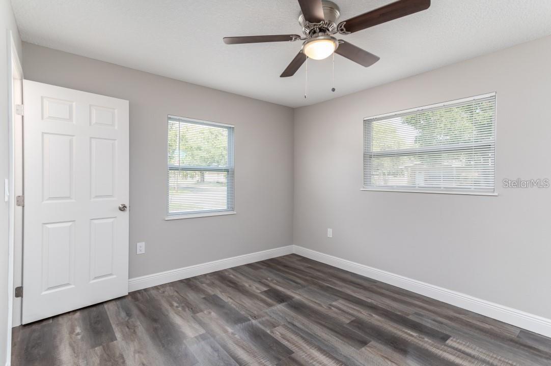 2001 45TH ST S, ST PETERSBURG, FL — photo 12