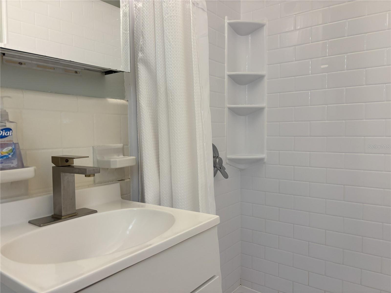 170 ROOSEVELT DR #8, SARASOTA, FL — photo 5