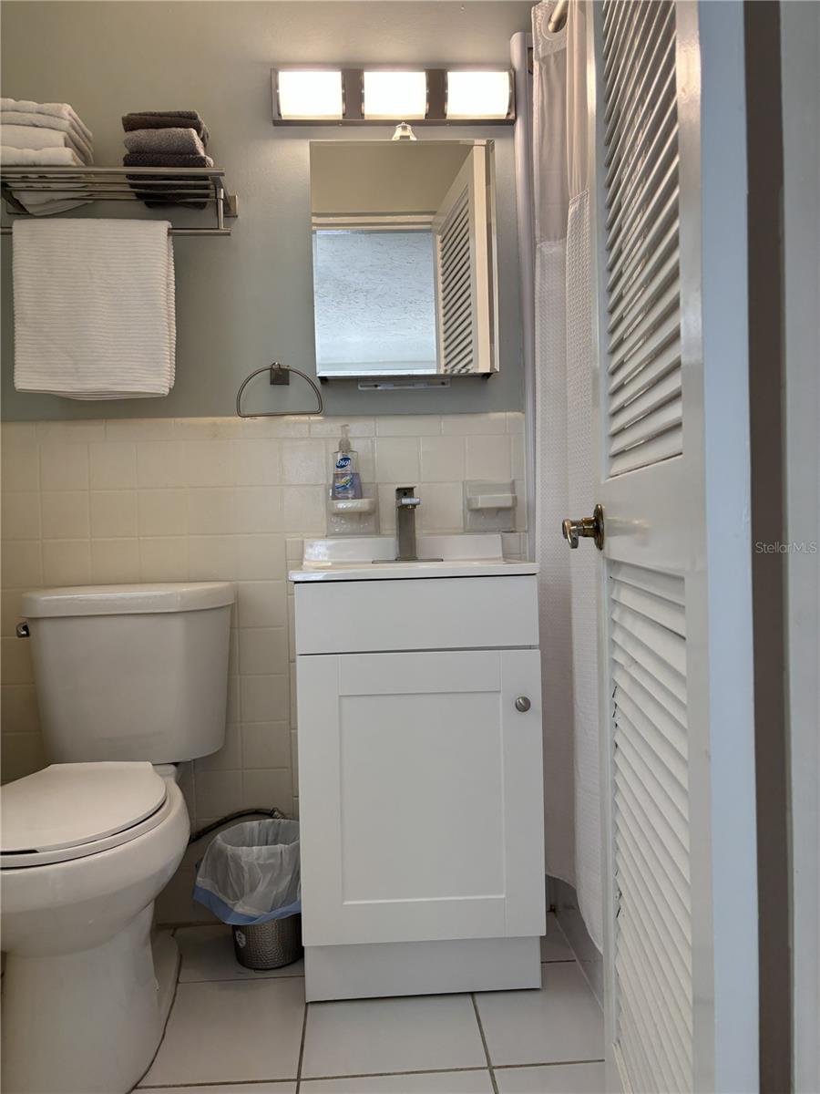 170 ROOSEVELT DR #8, SARASOTA, FL — photo 6