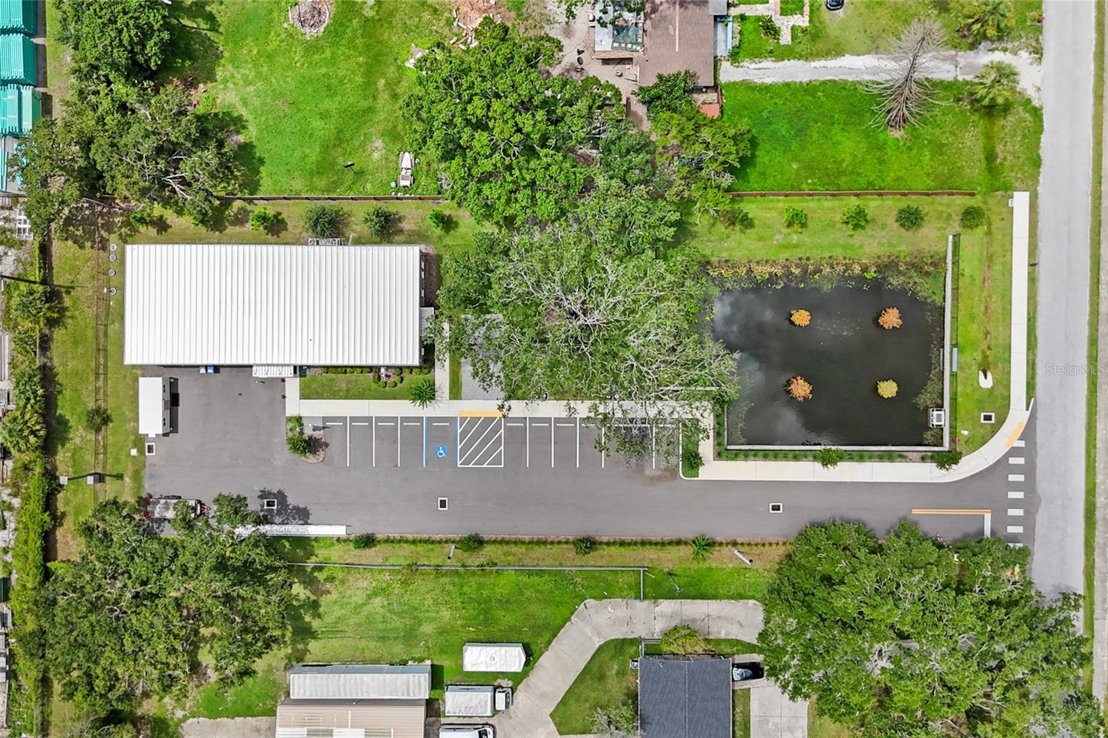 1102 S 82ND ST, TAMPA, FL — photo 2