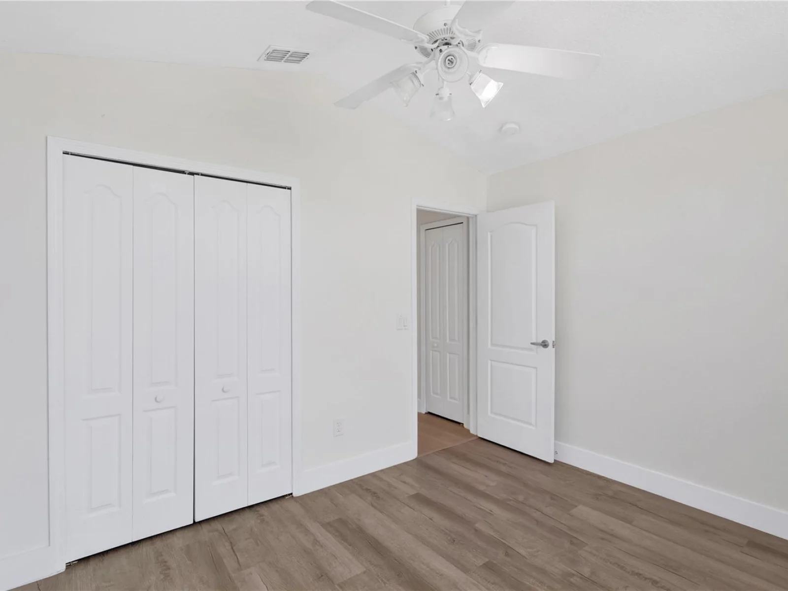 15530 BAY VISTA DR, CLERMONT, FL — photo 37