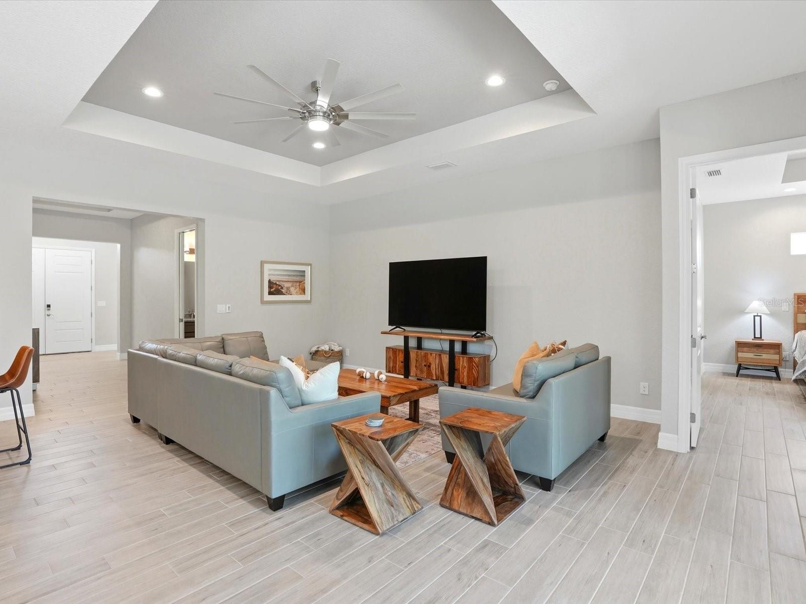 776 ROTONDA CIR, ROTONDA WEST, FL — photo 4