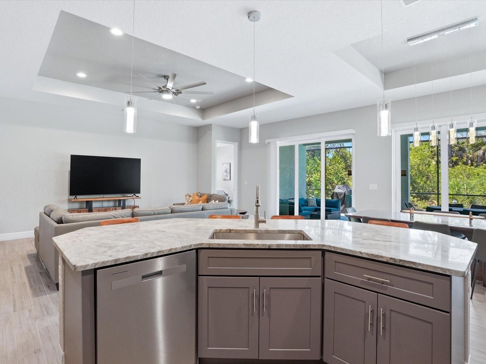776 ROTONDA CIR, ROTONDA WEST, FL — photo 10