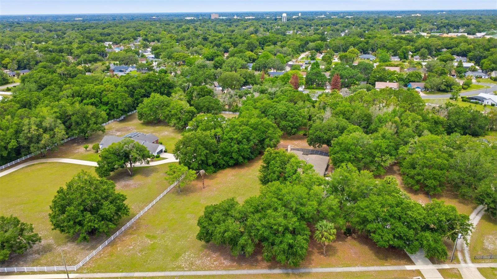 530 N BLUE LAKE AVE, DELAND, FL — photo 11