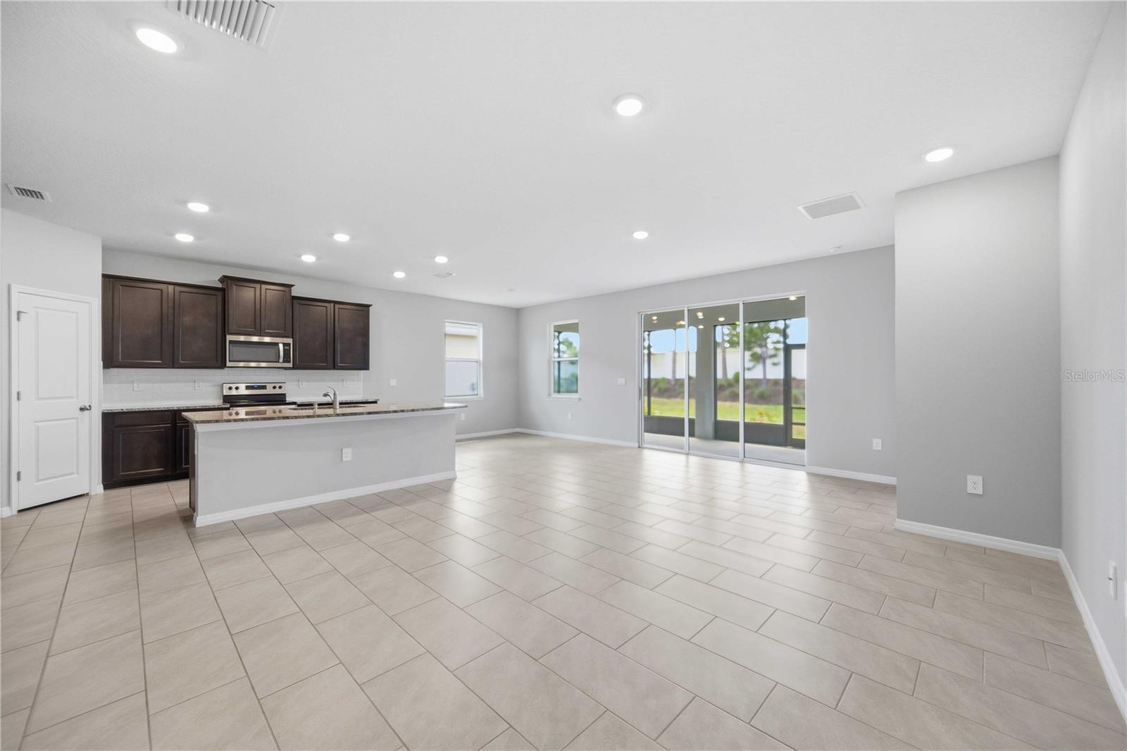 5719 WOODLAND SAGE DR, SARASOTA, FL — photo 9