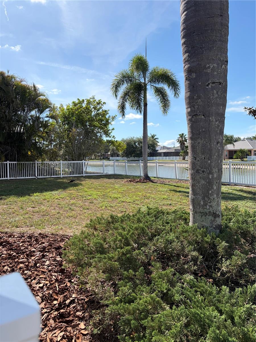 7779 AROLLA PINE BLVD, SARASOTA, FL — photo 3