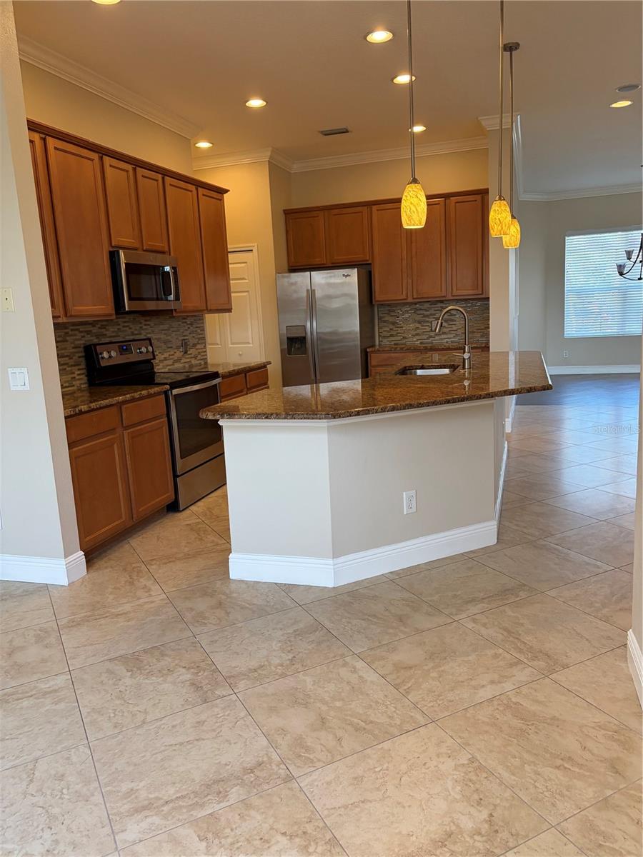 7779 AROLLA PINE BLVD, SARASOTA, FL — photo 11