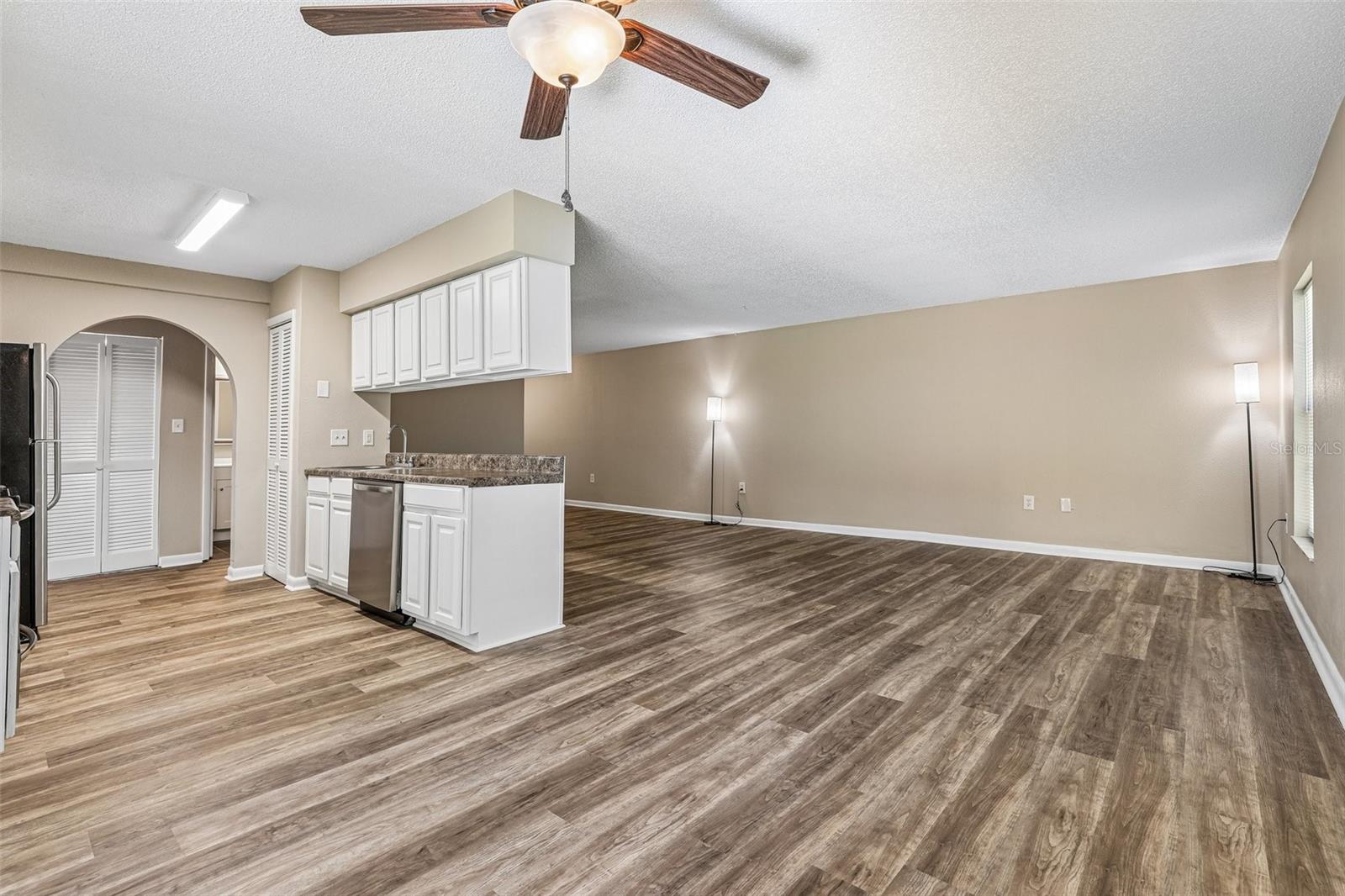 100 E OAK TERRACE DR #D2, LEESBURG, FL — photo 14