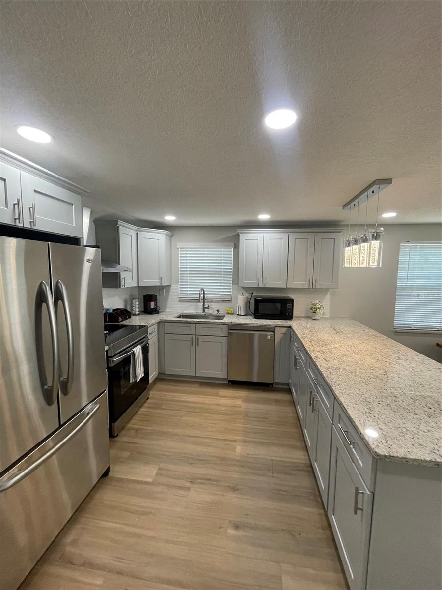 4308 PLUM ST, ZEPHYRHILLS, FL — photo 10