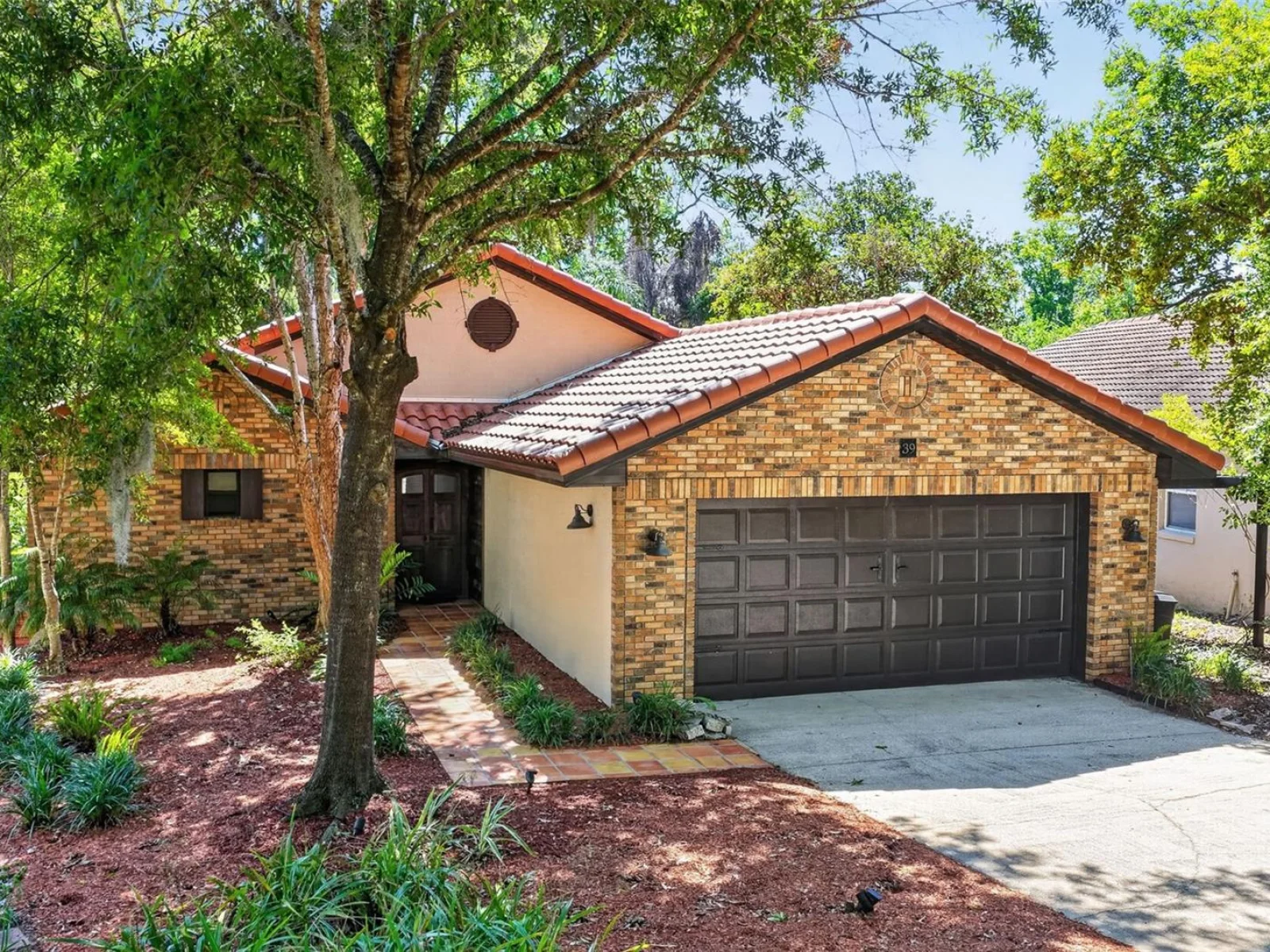 39 FOREST LN, EUSTIS, FL — photo 1