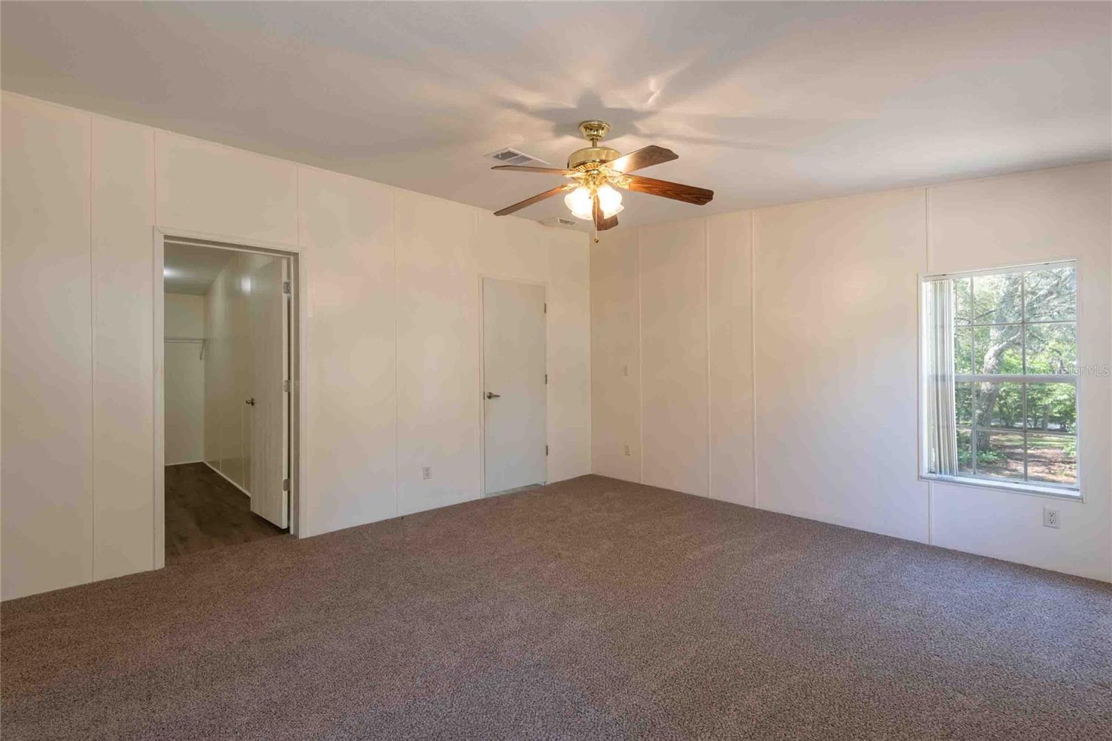 14221 HURRICANE DR, WEEKI WACHEE, FL — photo 28