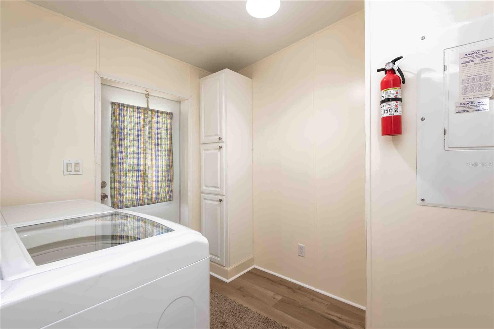14221 HURRICANE DR, WEEKI WACHEE, FL — photo 42
