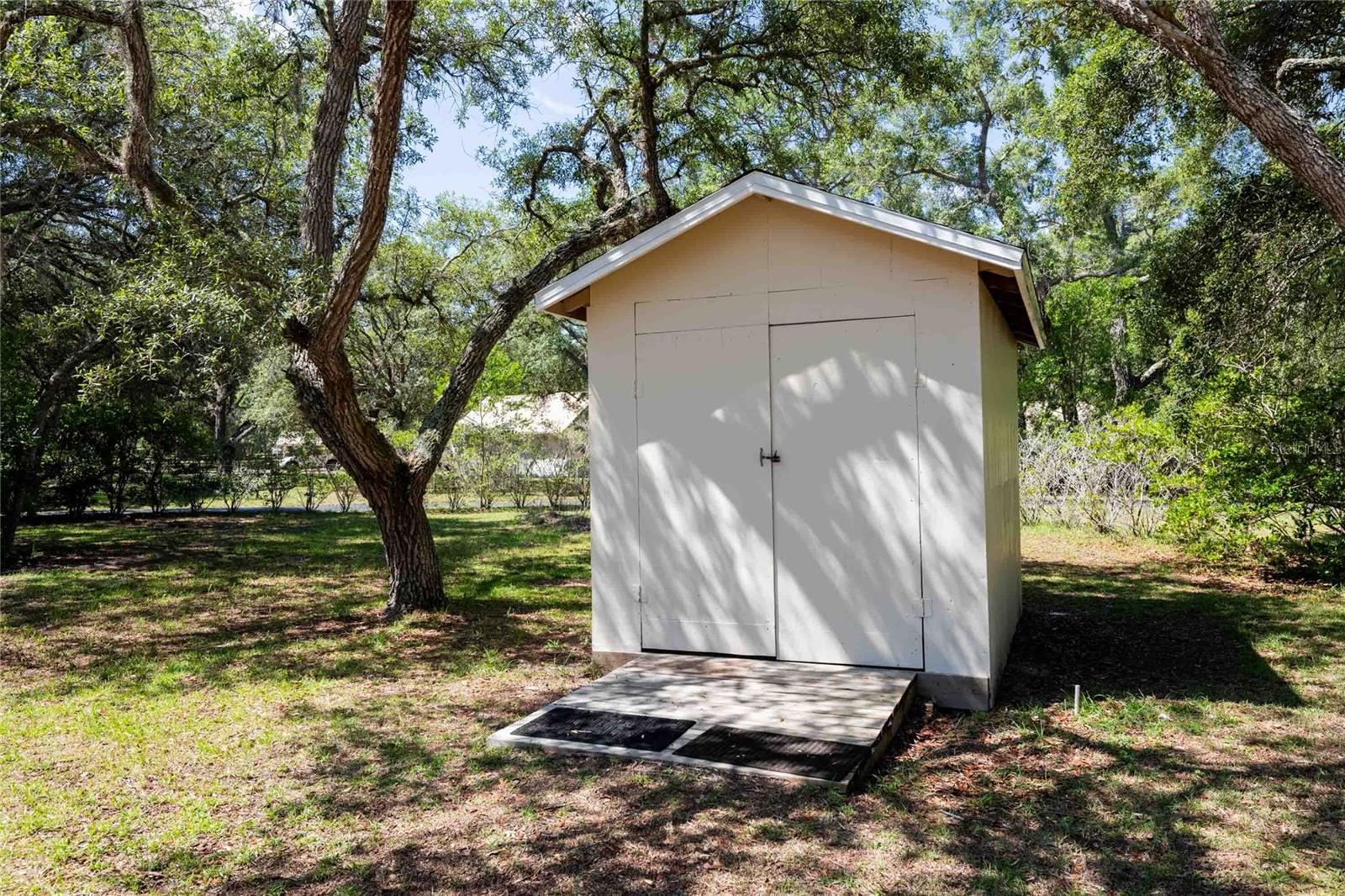 14221 HURRICANE DR, WEEKI WACHEE, FL — photo 50