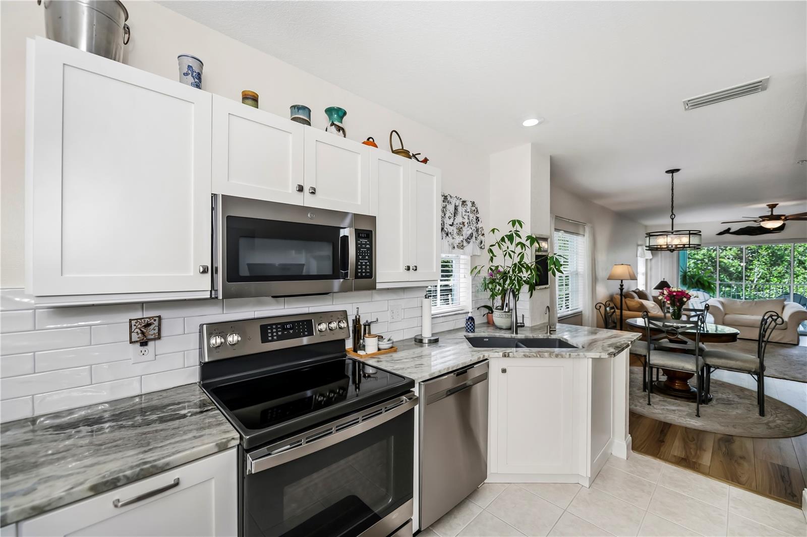 19385 WATER OAK DR #301, PORT CHARLOTTE, FL — photo 32