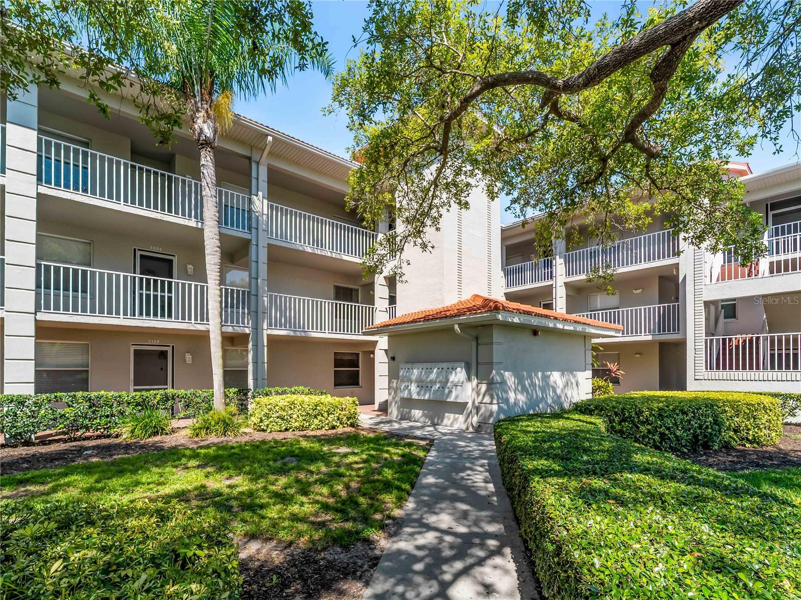 9330 CLUBSIDE CIR #3207, SARASOTA, FL — photo 2