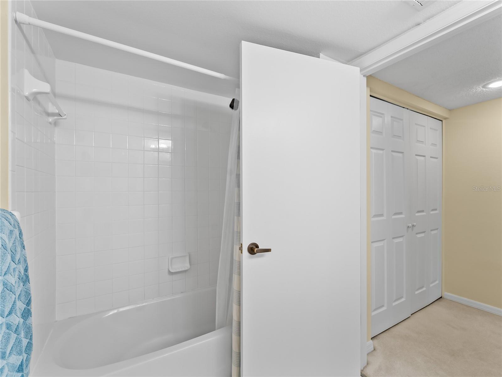 9330 CLUBSIDE CIR #3207, SARASOTA, FL — photo 23