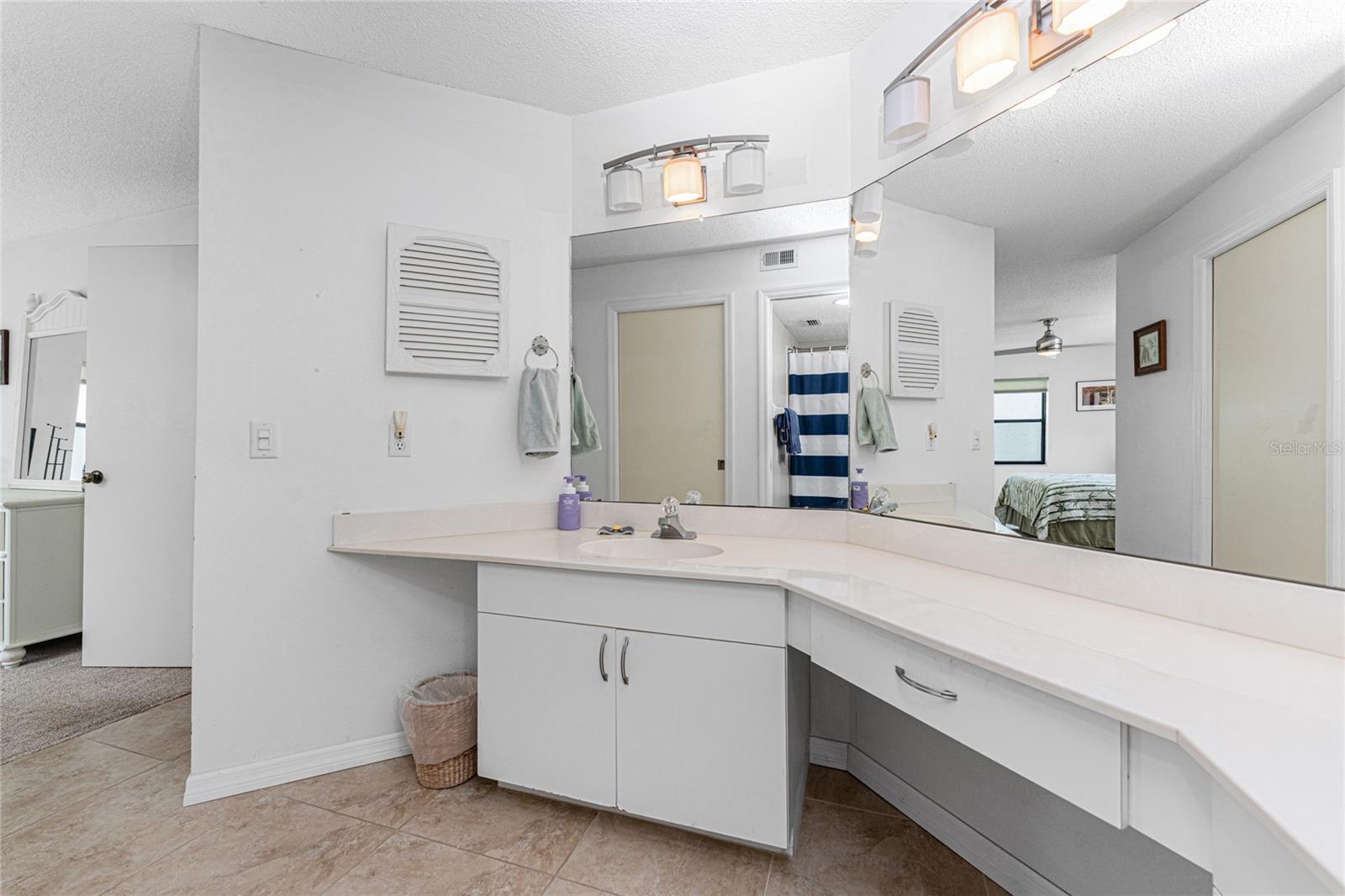511 PINE HOLLOW CIR #511, ENGLEWOOD, FL — photo 32