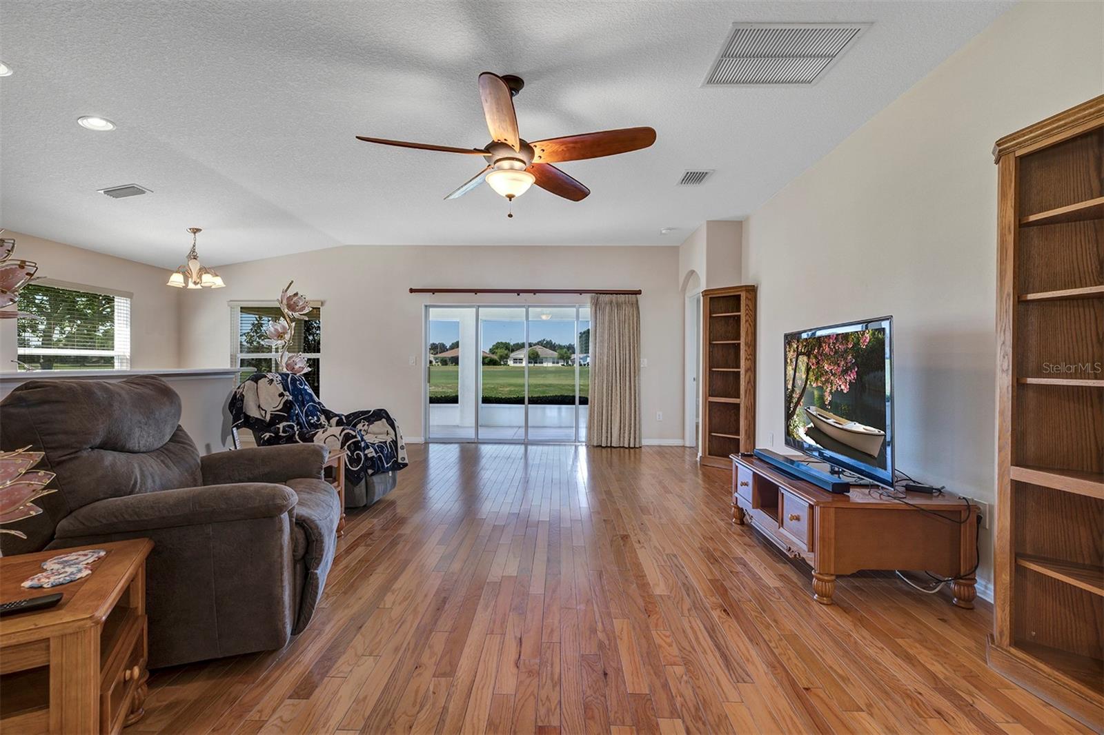 27103 ROANOKE DR, LEESBURG, FL — photo 13