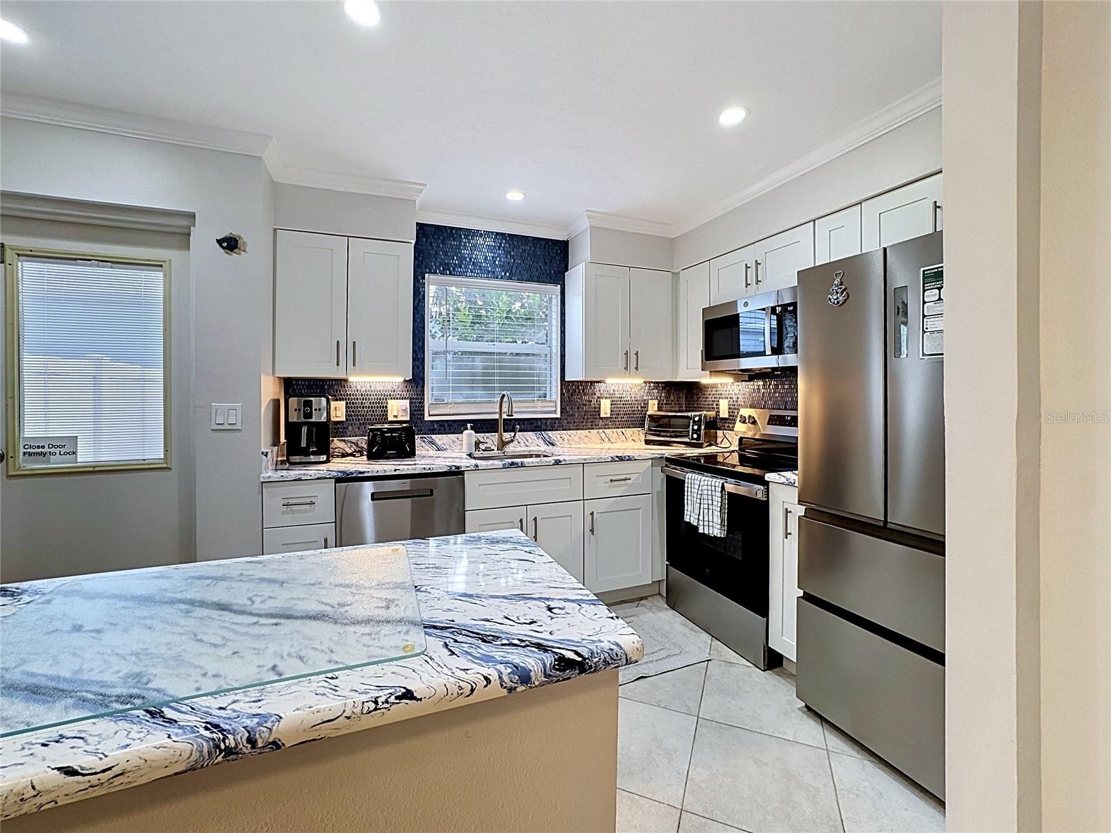 120 52ND ST, HOLMES BEACH, FL — photo 3