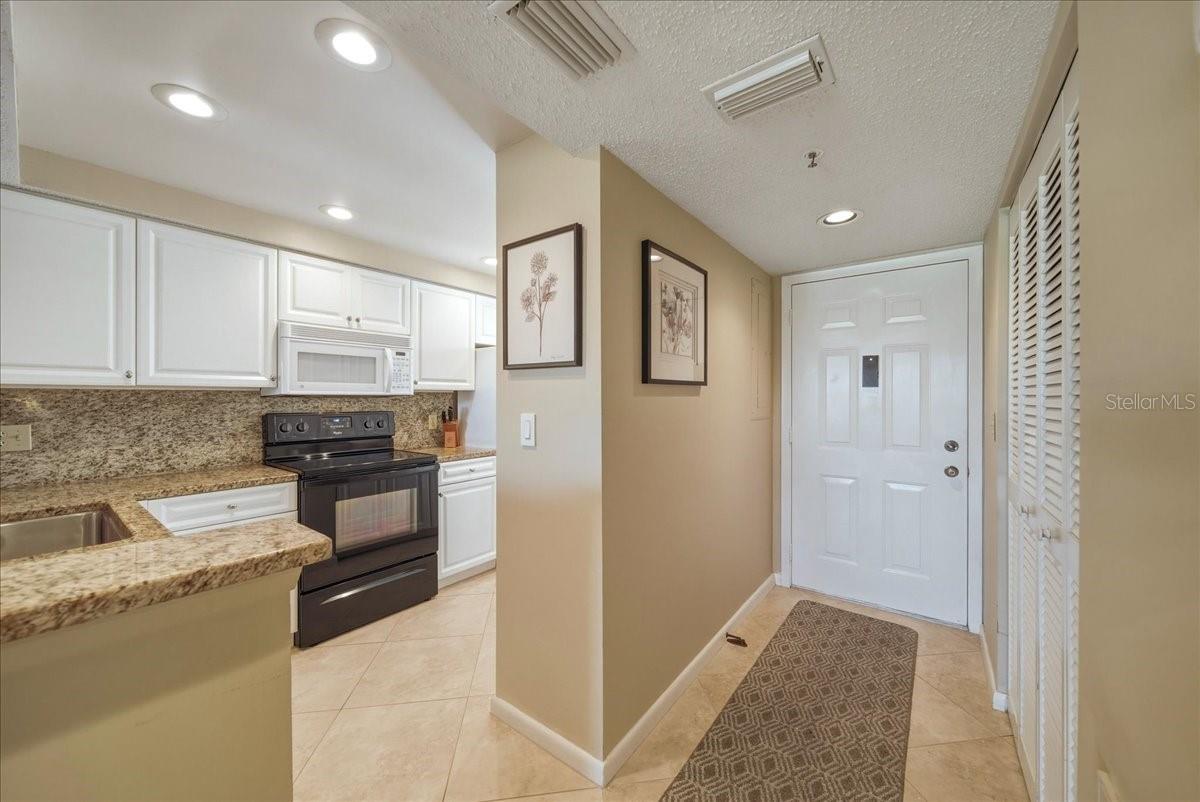 835 WEXFORD BLVD #301, VENICE, FL — photo 4