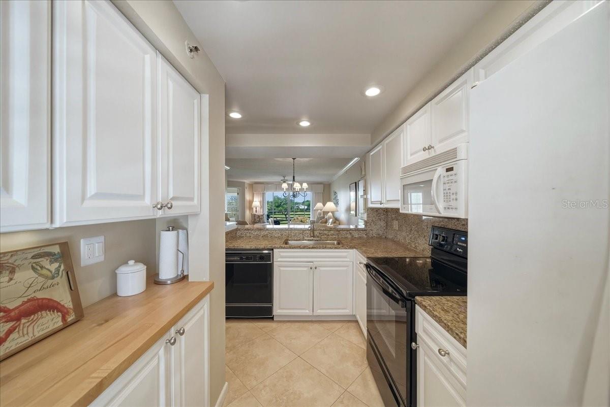 835 WEXFORD BLVD #301, VENICE, FL — photo 8
