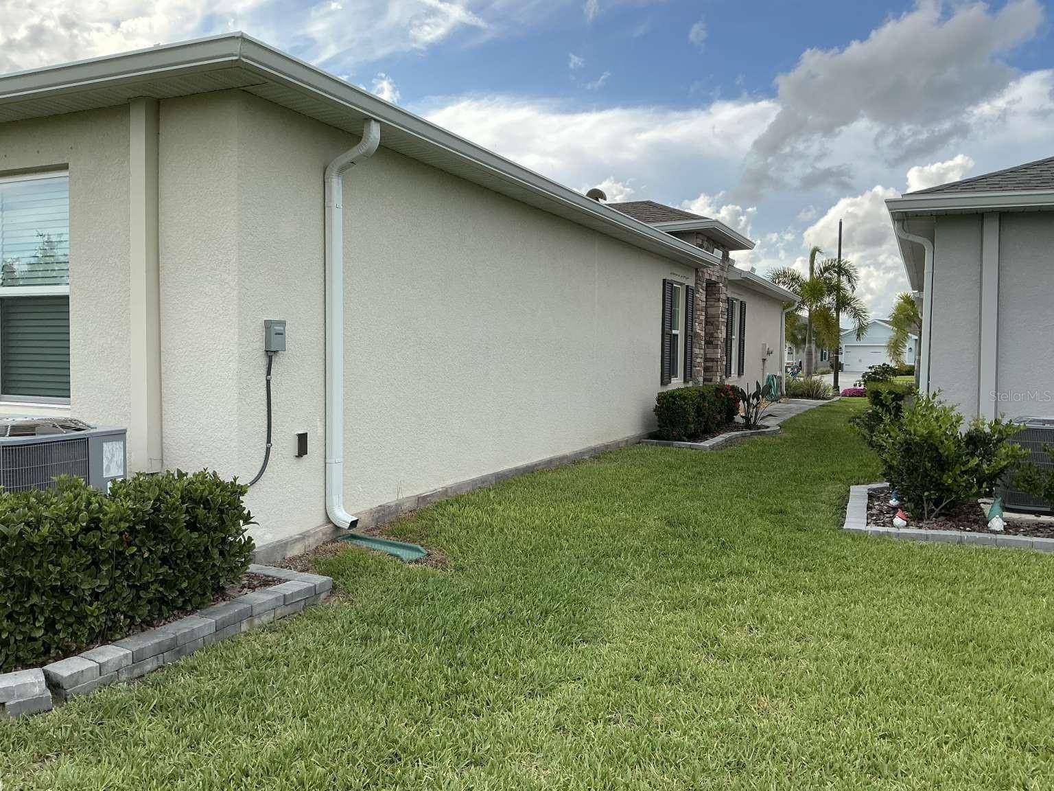 1982 W PALMS DR, PORT CHARLOTTE, FL — photo 3