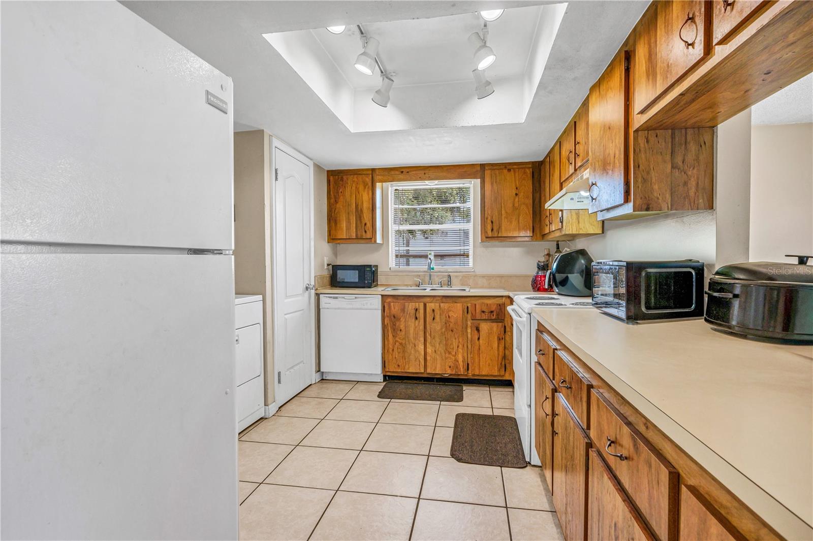 428 BANANA CAY DR #A, SOUTH DAYTONA, FL — photo 9