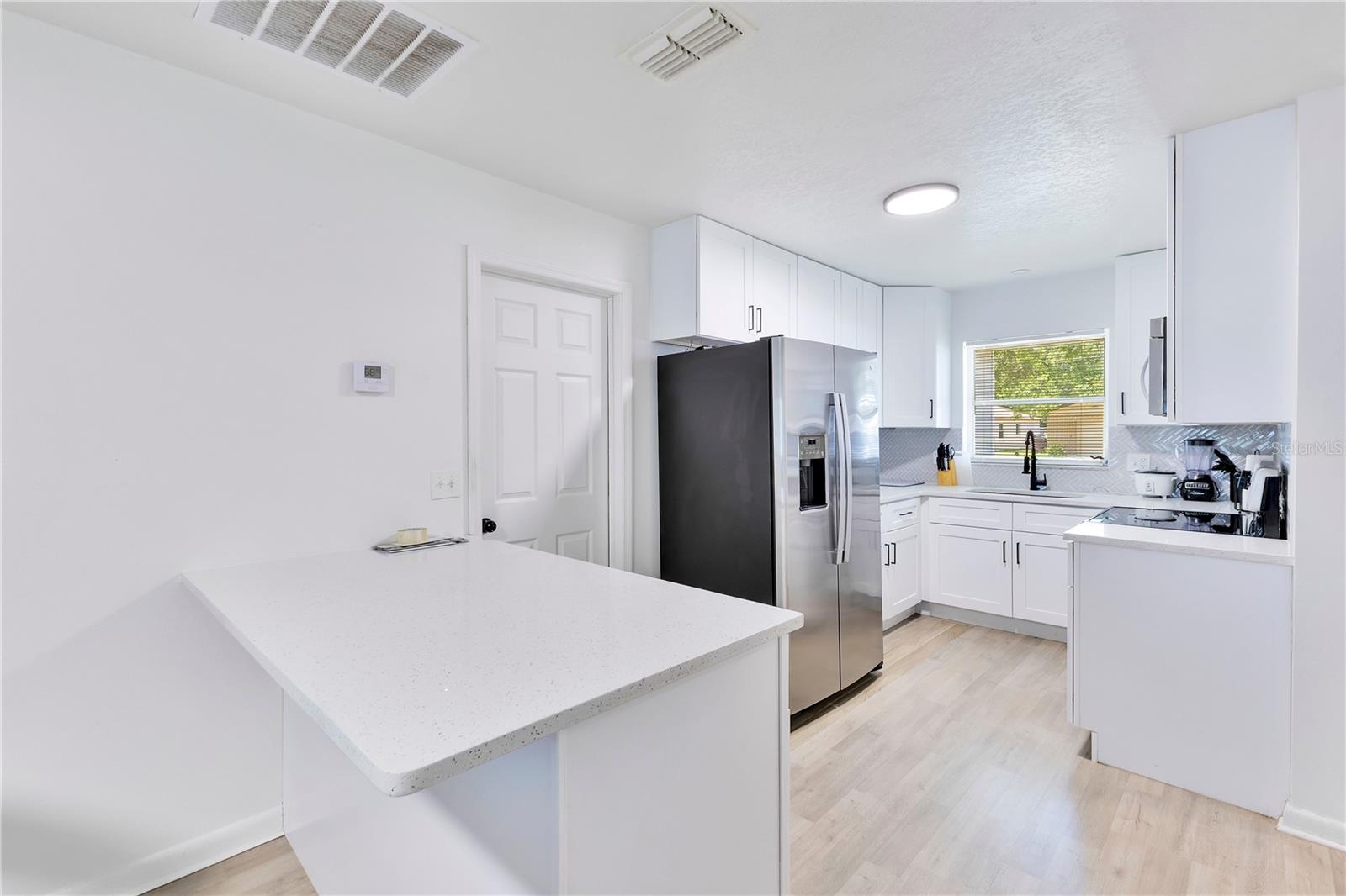 1725 CALIFORNIA AVE, ST CLOUD, FL — photo 4