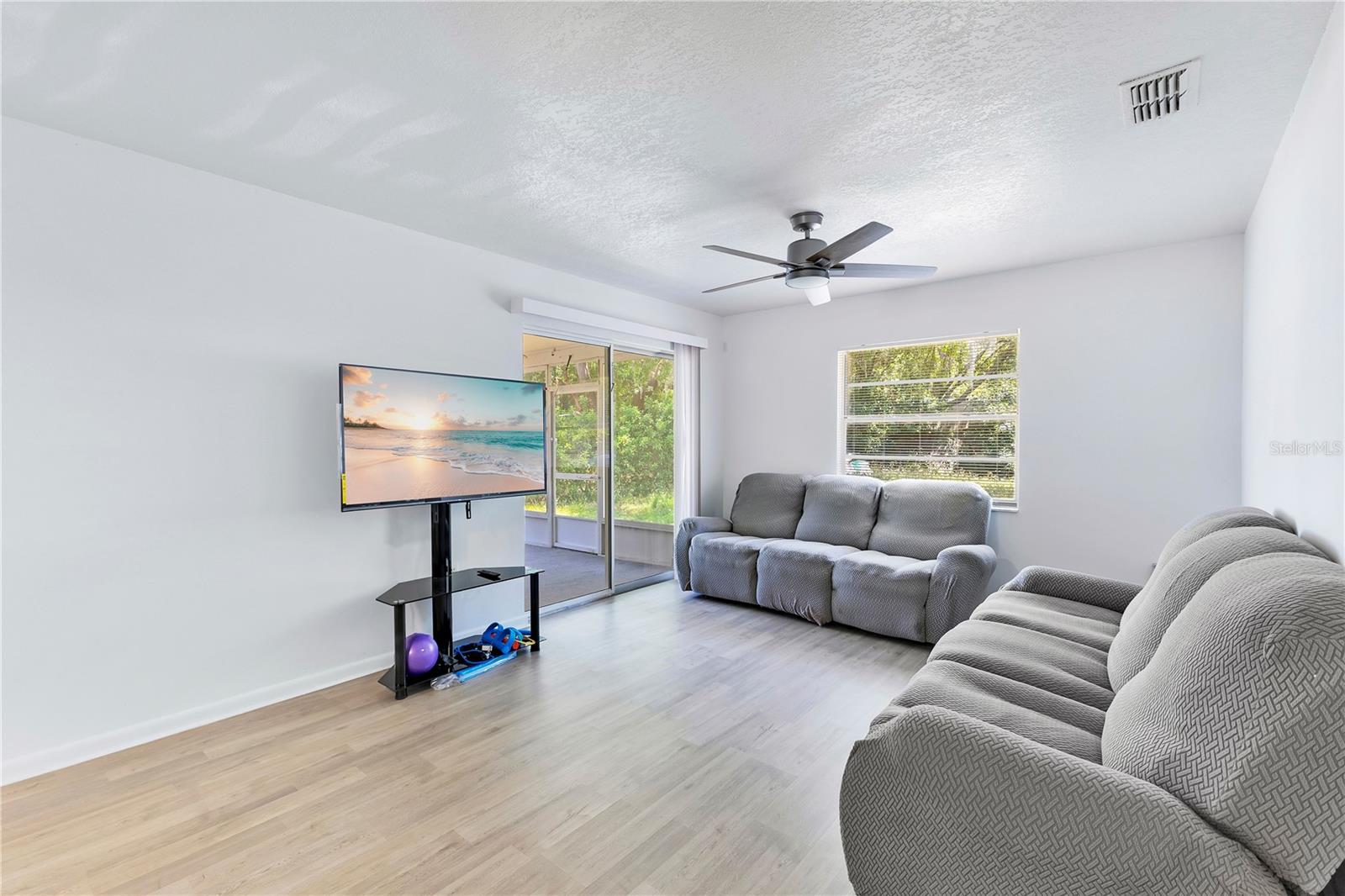 1725 CALIFORNIA AVE, ST CLOUD, FL — photo 9