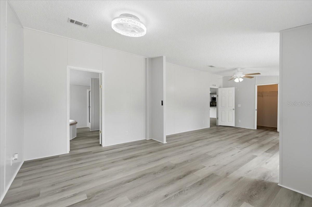10626 PATHFINDER TRL, LAKELAND, FL — photo 35