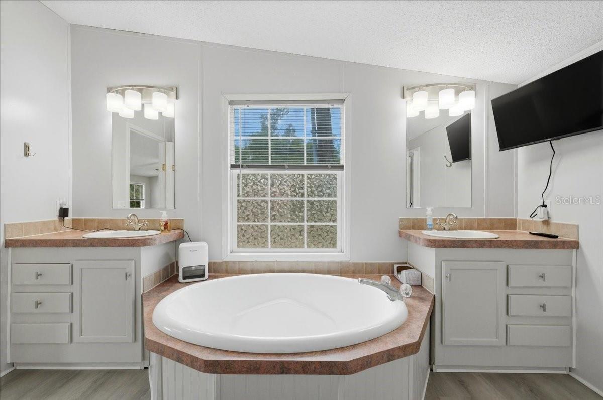 10626 PATHFINDER TRL, LAKELAND, FL — photo 37