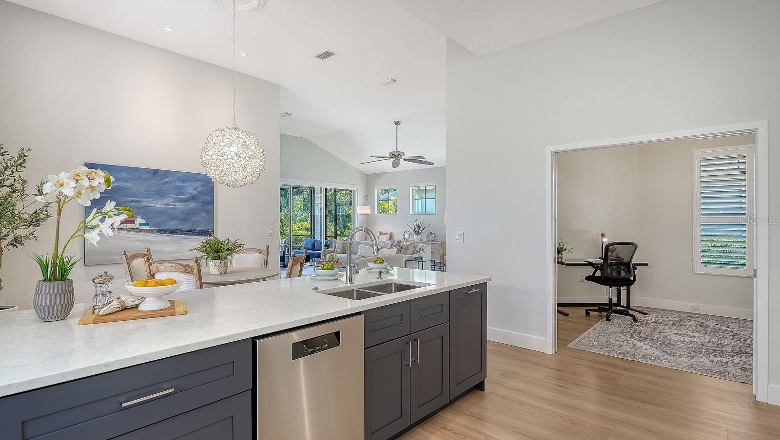 7823 HERITAGE CLASSIC CT, LAKEWOOD RANCH, FL — photo 27