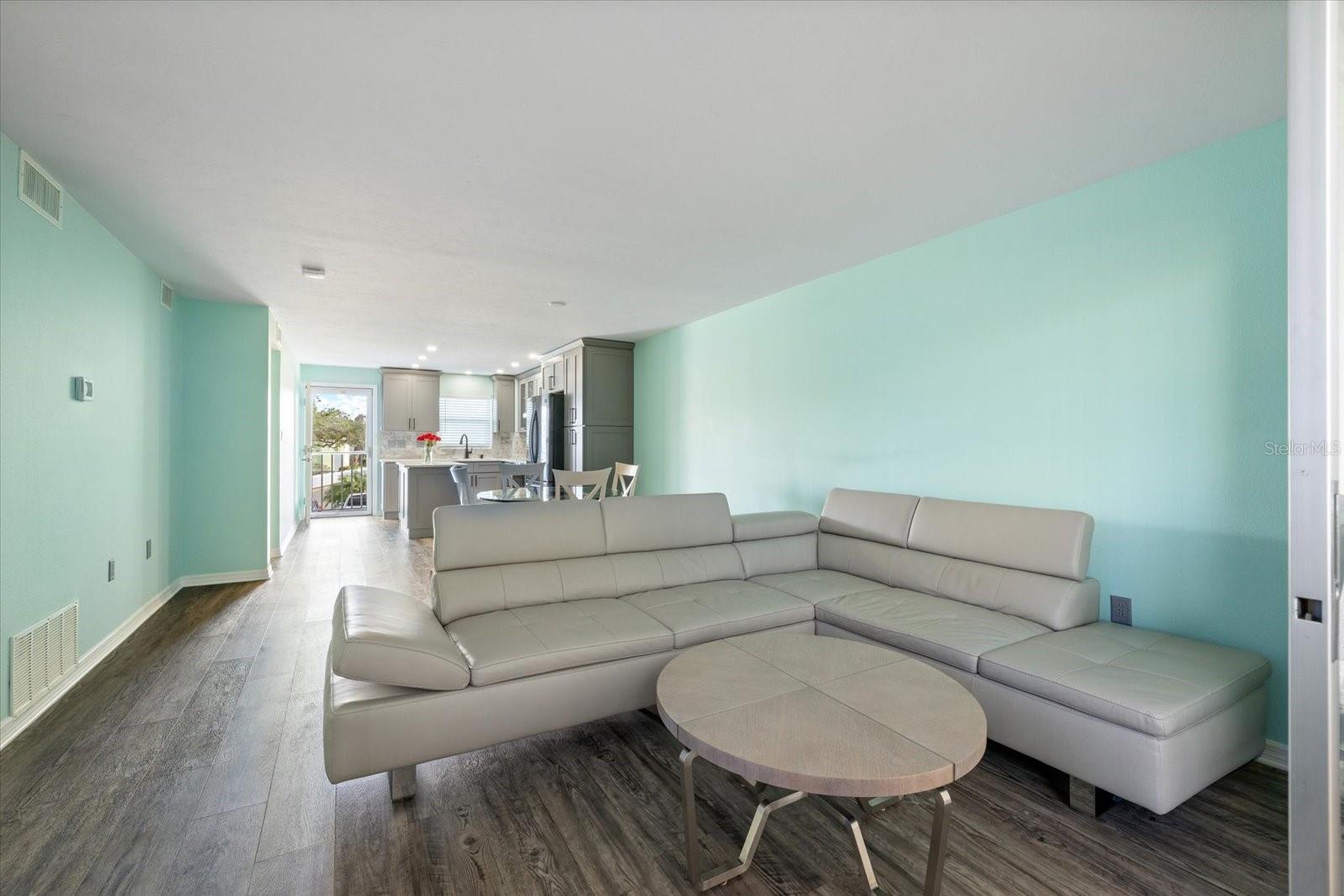 116 VISTA HERMOSA CIR #204C, SARASOTA, FL — photo 11