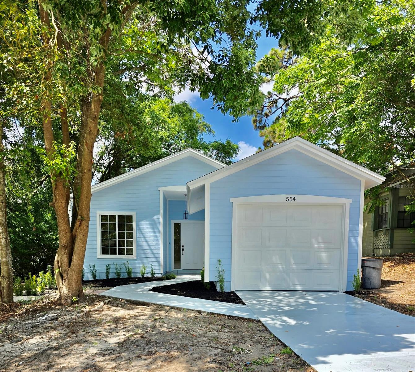 554 PORTLAND CIR, APOPKA, FL — photo 2