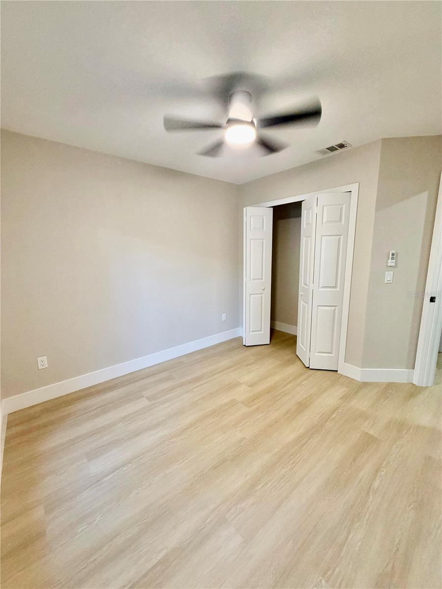 554 PORTLAND CIR, APOPKA, FL — photo 16