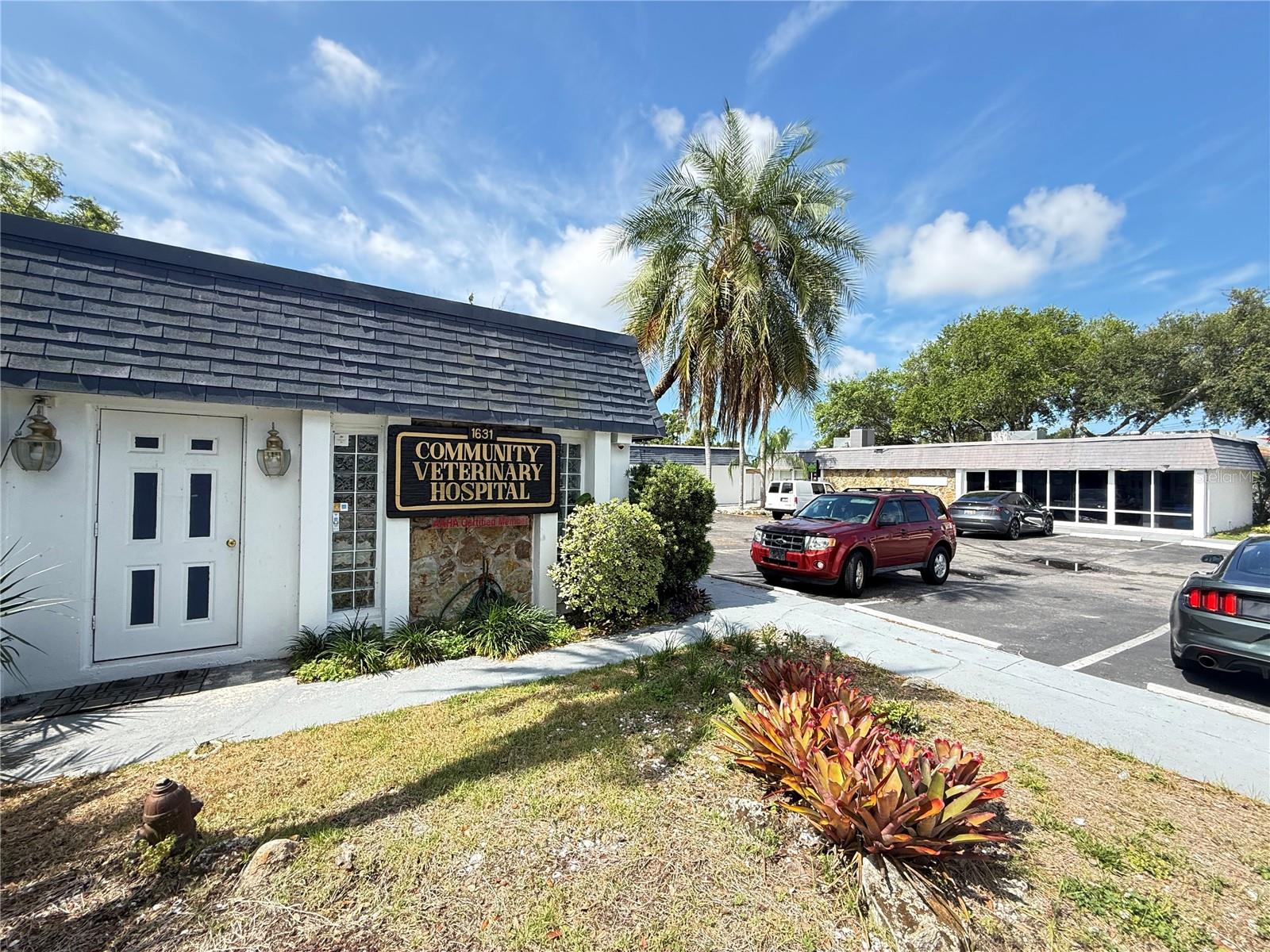 1631 W BAY DR, LARGO, FL