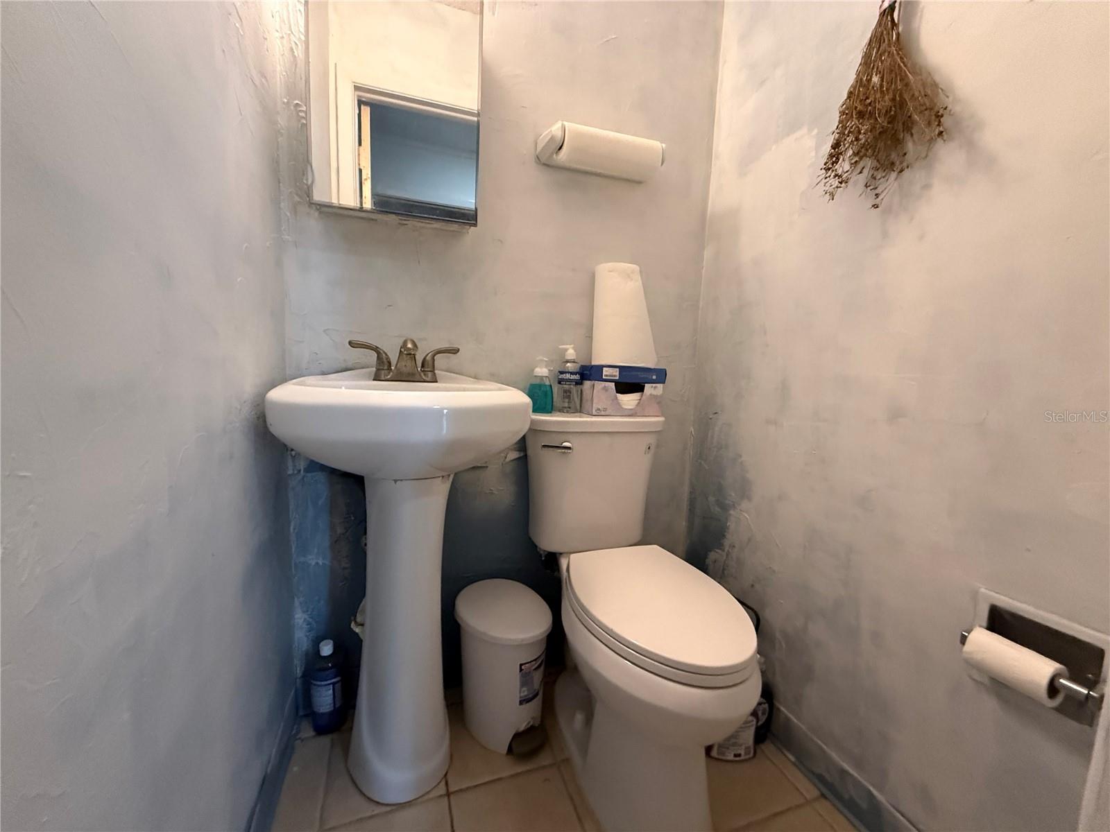 1631 W BAY DR, LARGO, FL — photo 7