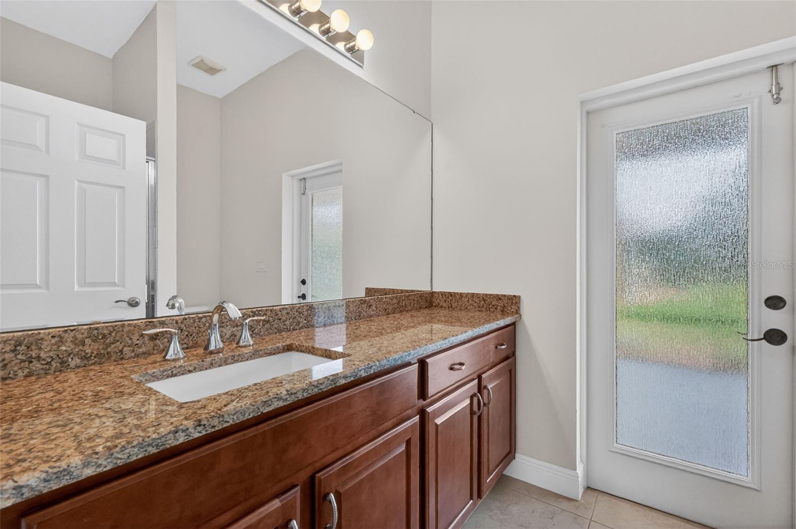 8237 BRIDGEPORT BAY CIR, MOUNT DORA, FL — photo 74