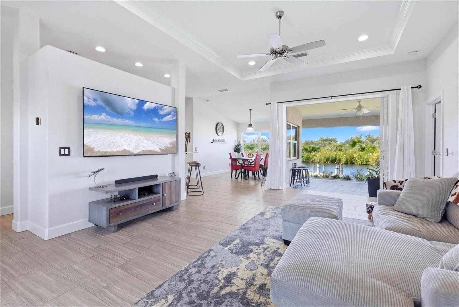 15738 APPLEWHITE CIR, PORT CHARLOTTE, FL — photo 3