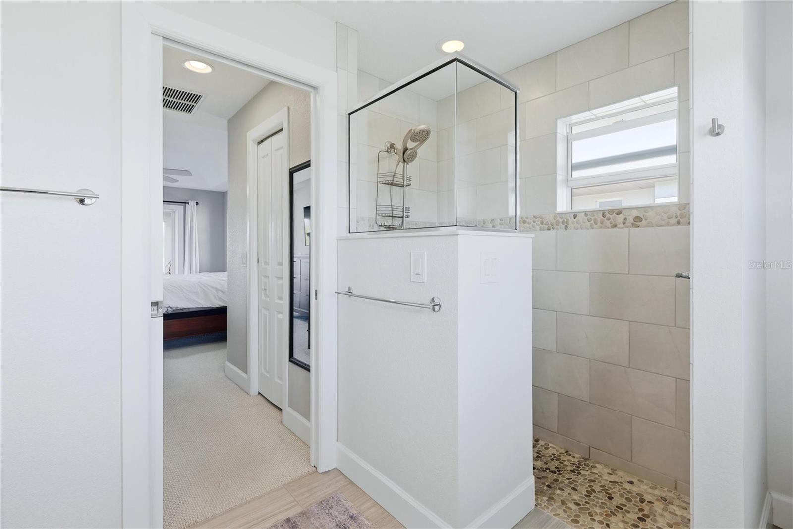 15738 APPLEWHITE CIR, PORT CHARLOTTE, FL — photo 17