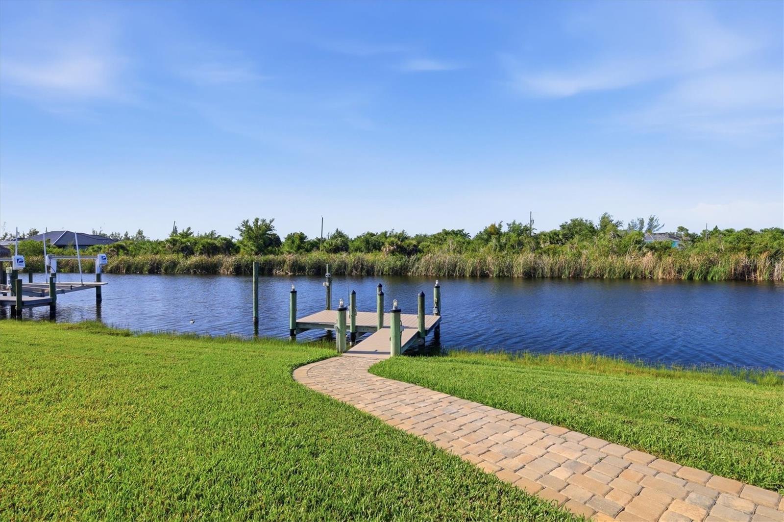 15738 APPLEWHITE CIR, PORT CHARLOTTE, FL — photo 24