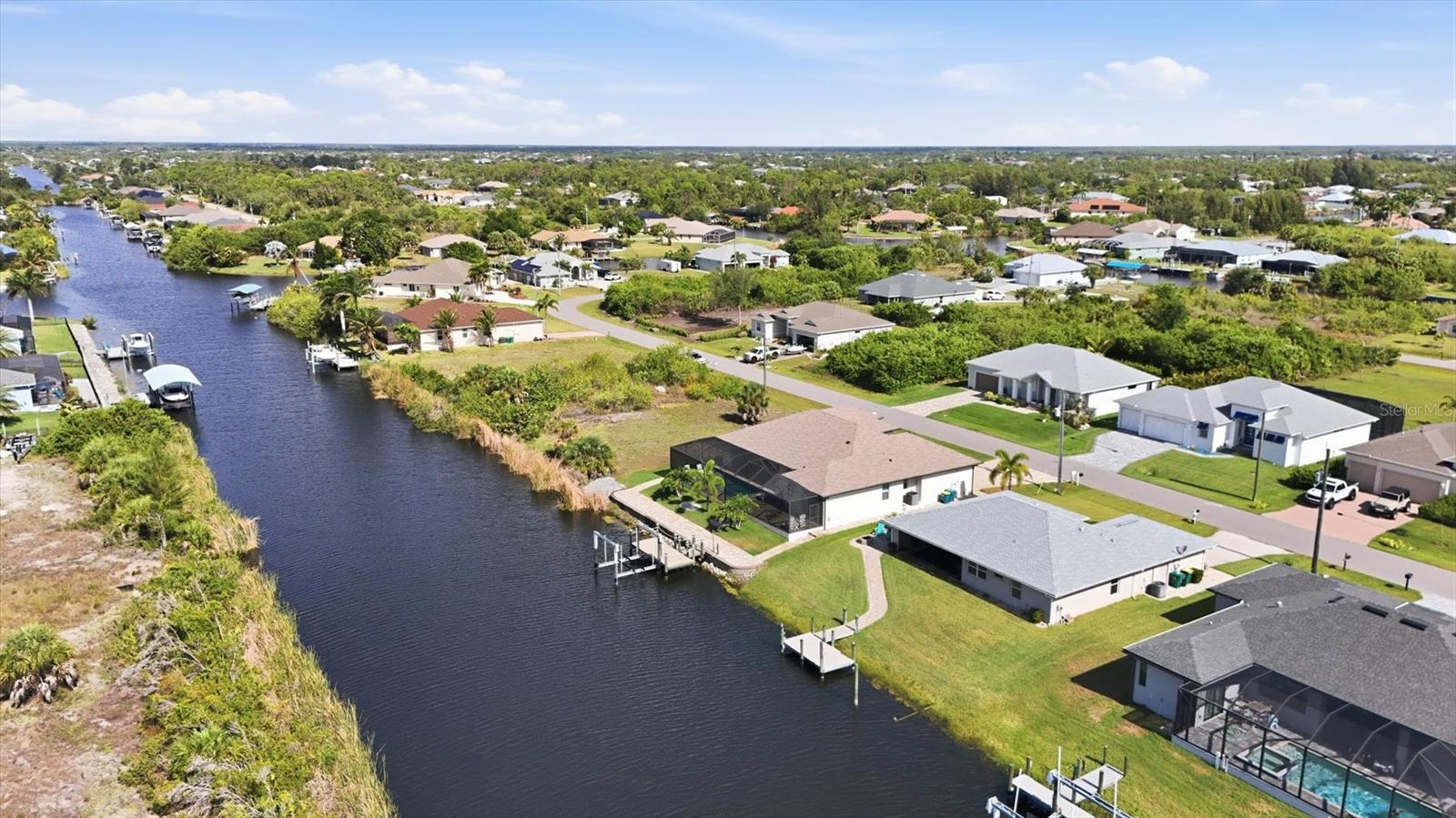 15738 APPLEWHITE CIR, PORT CHARLOTTE, FL — photo 36