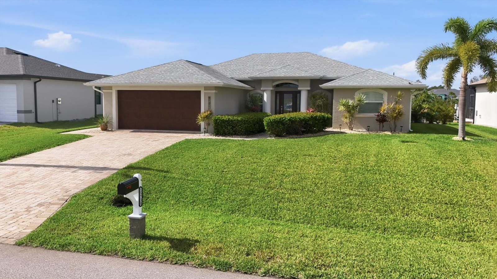 15738 APPLEWHITE CIR, PORT CHARLOTTE, FL — photo 41