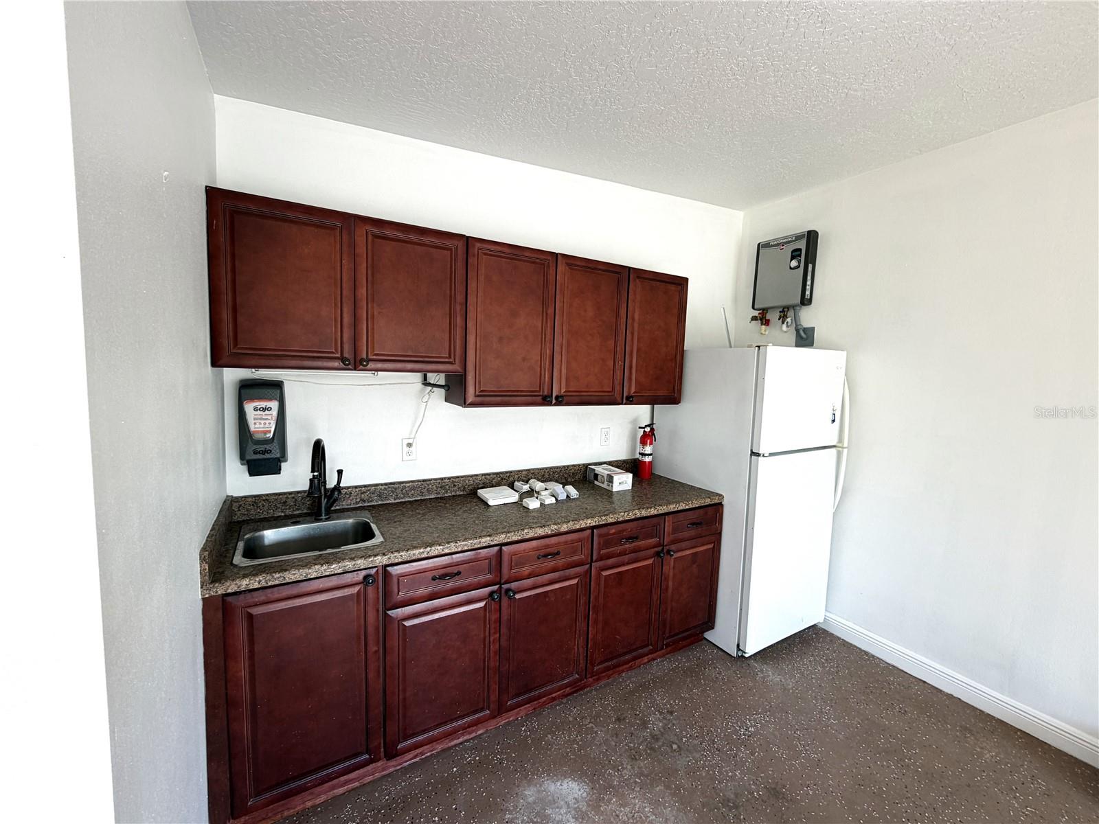 904 KENSINGTON DR, COCOA, FL — photo 34