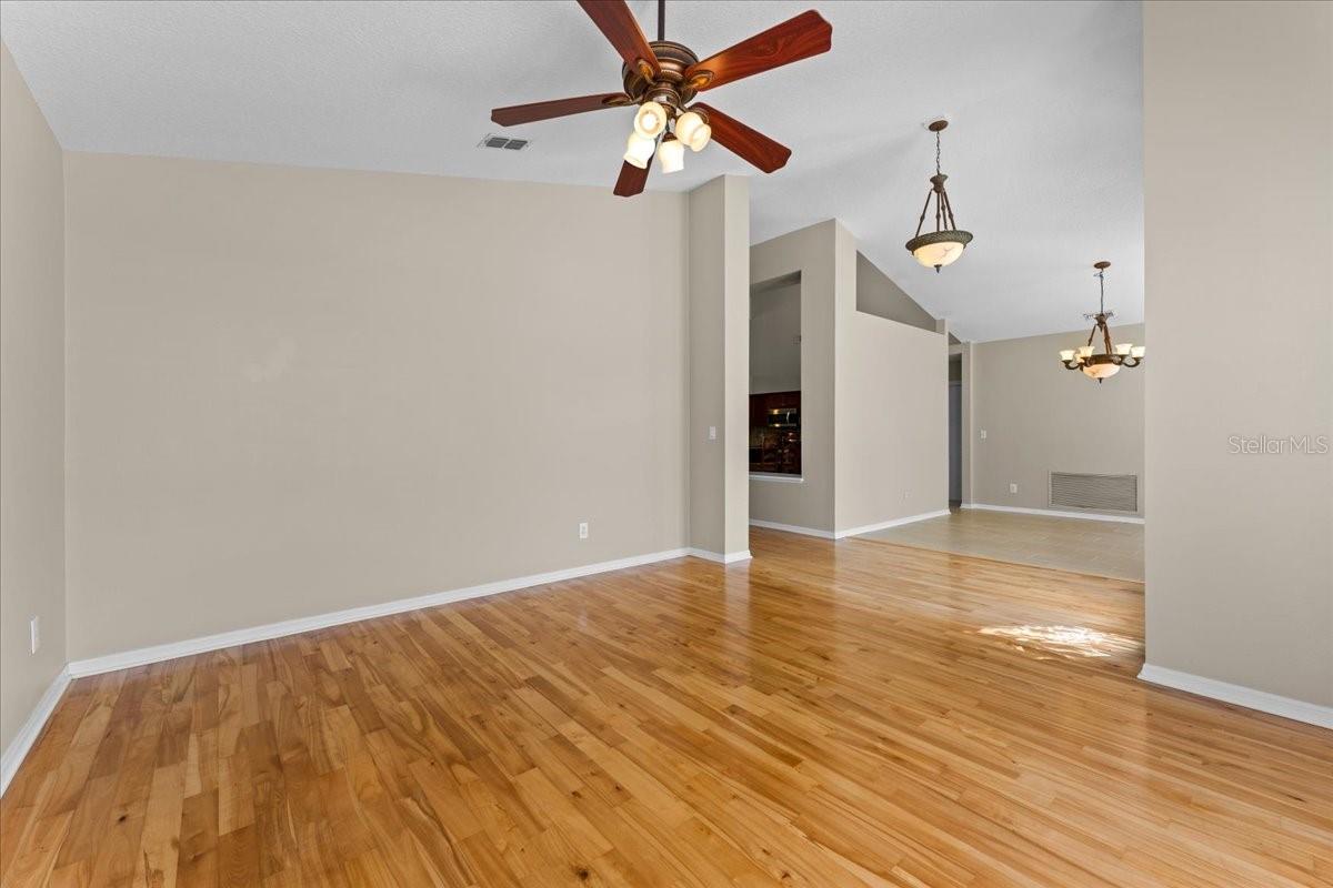 4761 STONEBRIAR DR, OLDSMAR, FL — photo 12