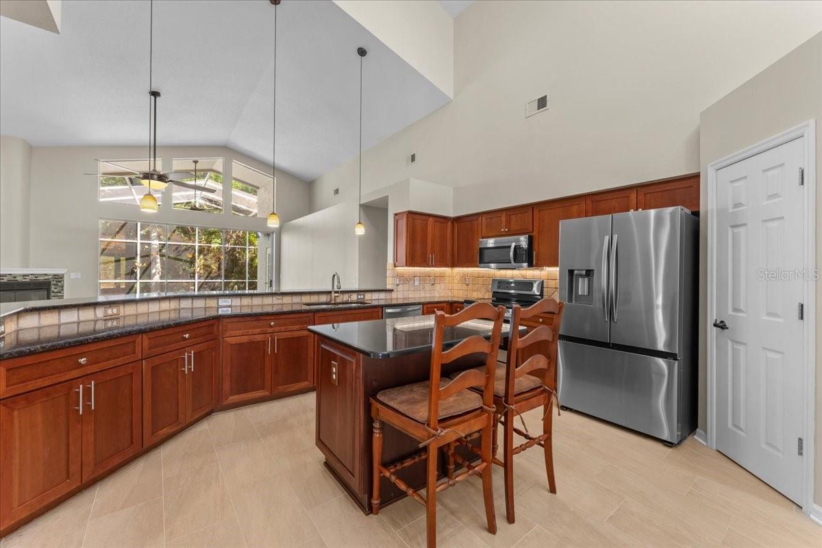 4761 STONEBRIAR DR, OLDSMAR, FL — photo 14