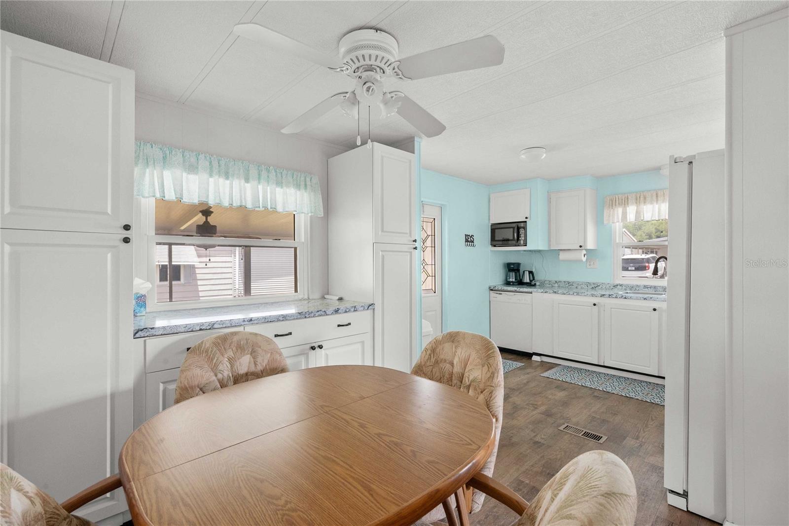 36650 DINA DR, ZEPHYRHILLS, FL — photo 5