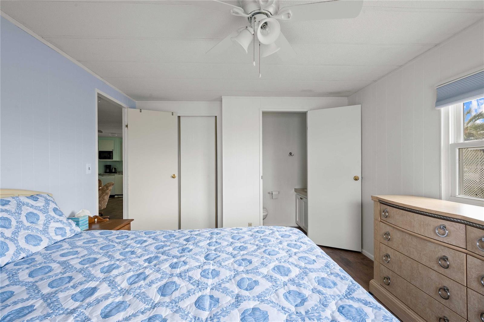 36650 DINA DR, ZEPHYRHILLS, FL — photo 17