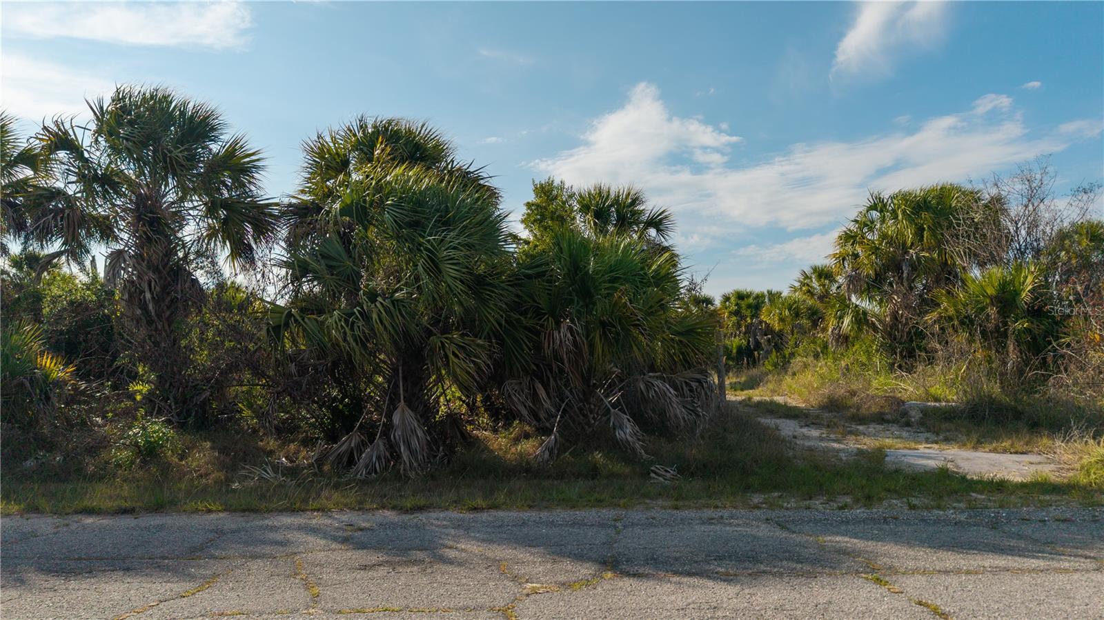 8608 FIREGLOW CIR, NORTH PORT, FL — photo 11