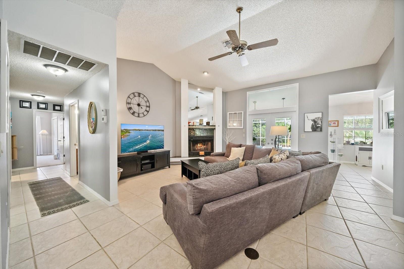4732 MEADOWVIEW CIR, SARASOTA, FL — photo 6